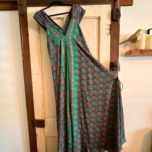 karma highway dresses one size - Picture 2 of 5